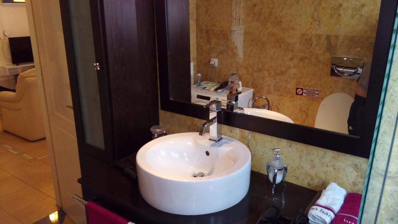 Luxury Apartment In Ano Glyfada เอเธนส์ ภายนอก รูปภาพ